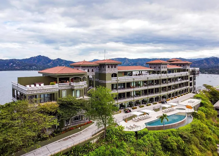 360 Splendor 101a-ocean View Condo, Breakfast Included! * Playa Flamingo